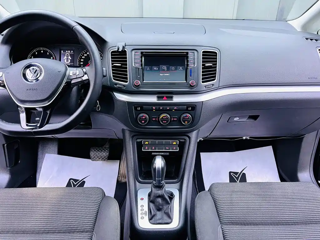 Volkswagen Sharan — миниатюра 11