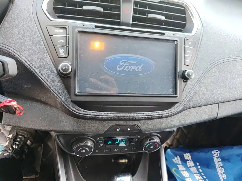 Ford Escort — миниатюра 13