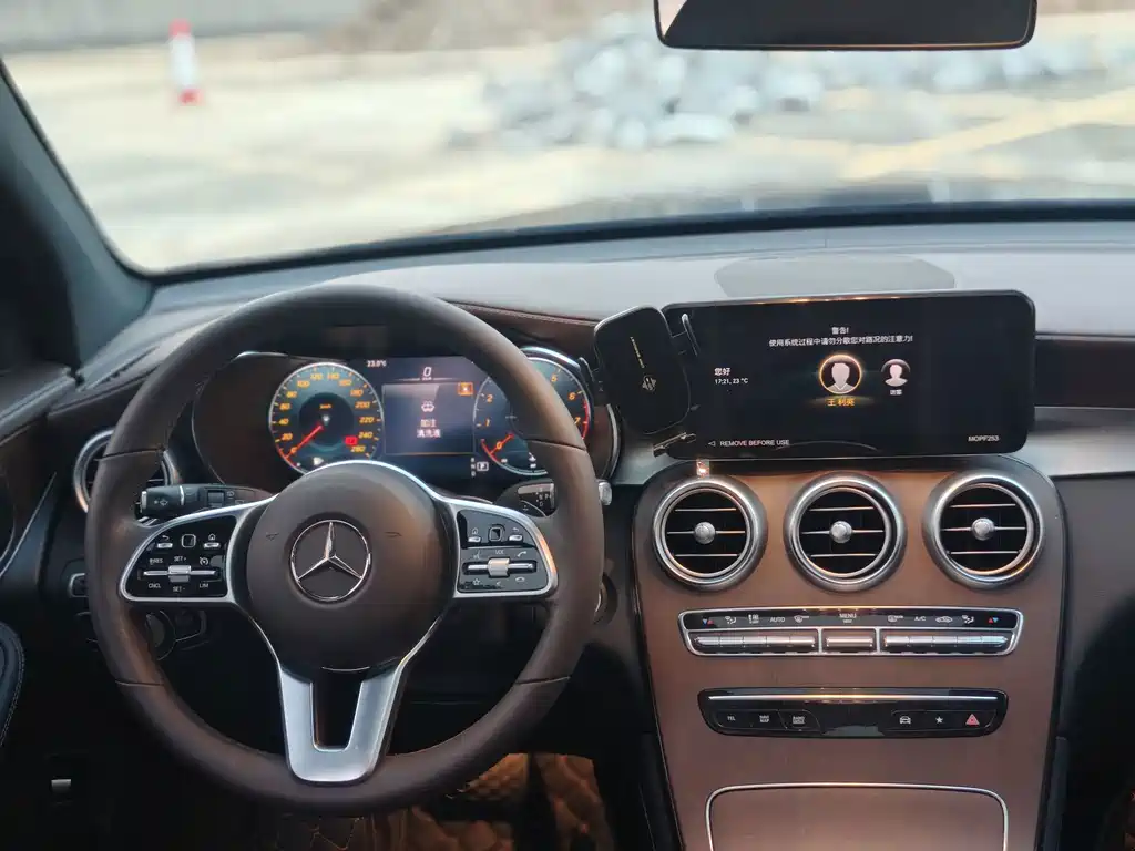 Mercedes-Benz GLC — миниатюра 7
