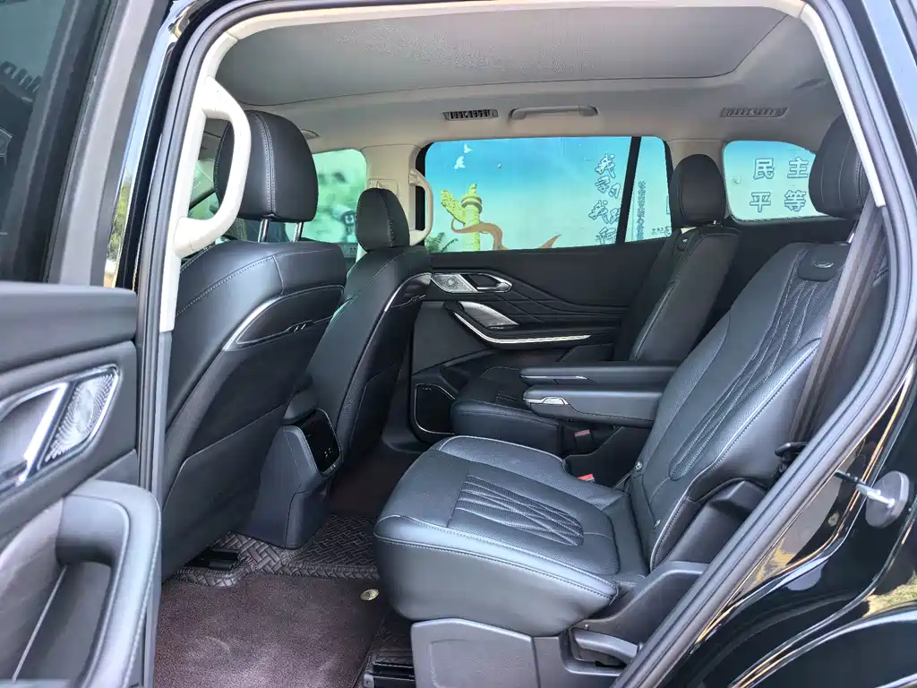 Hongqi Hongqi HS7 PHEV — миниатюра 7