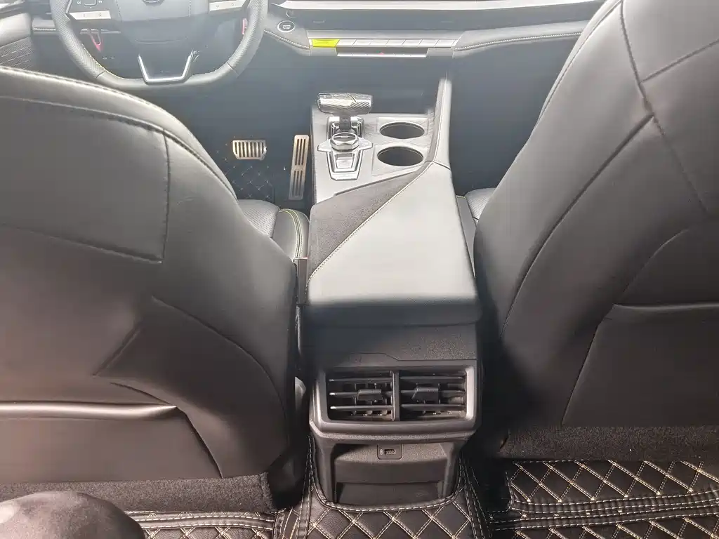 Changan UNI-V 2022 1.5T Luxury