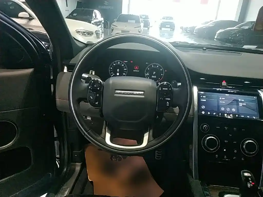 Land Rover Discovery Sport — миниатюра 11