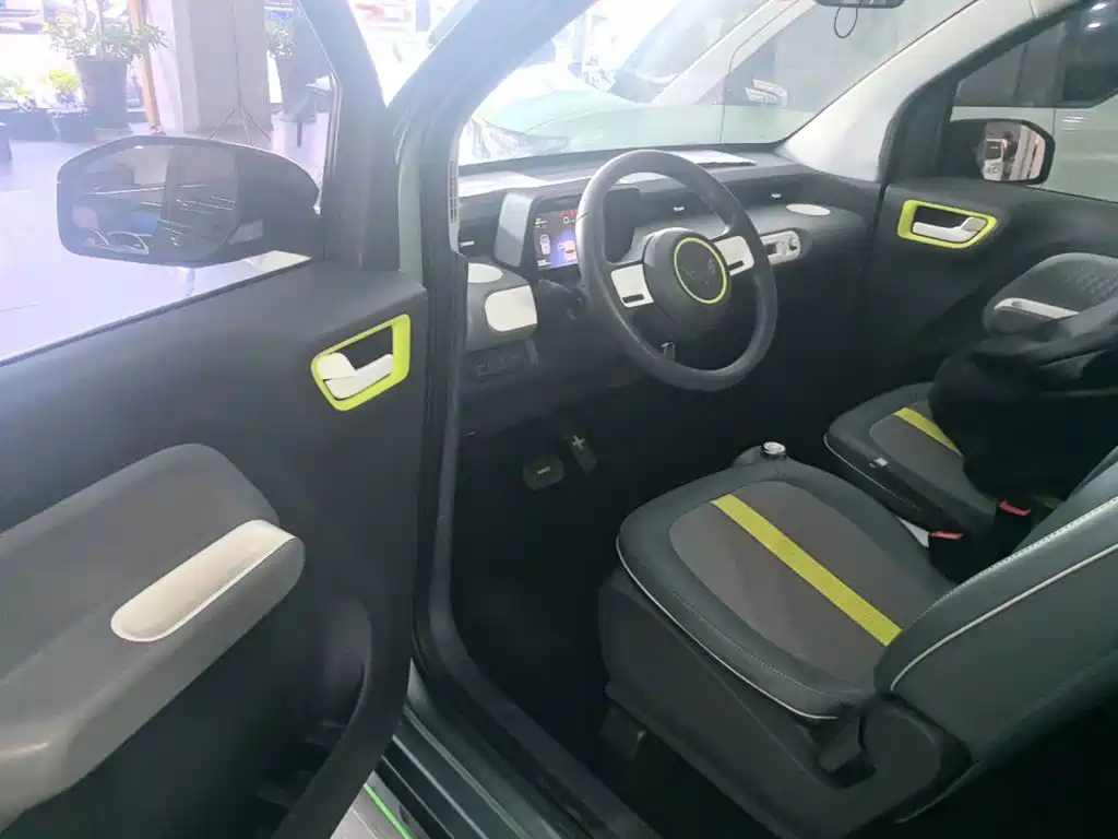 Wuling MINIEV — миниатюра 16