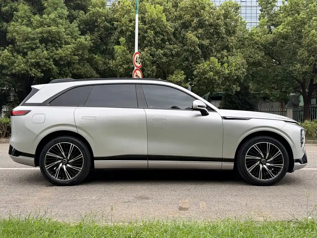 XPeng G9 — миниатюра 4