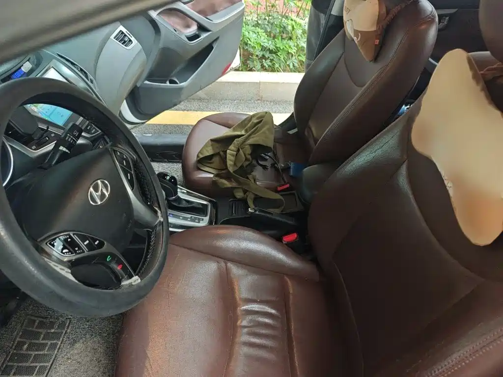Hyundai Elantra Langdong — миниатюра 8