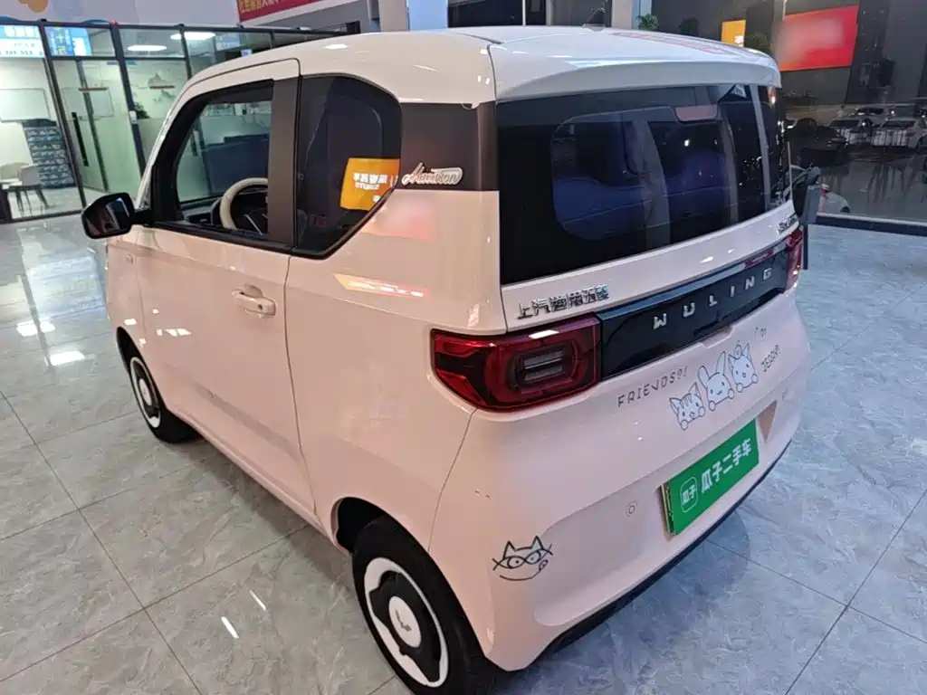Wuling MINIEV — миниатюра 5