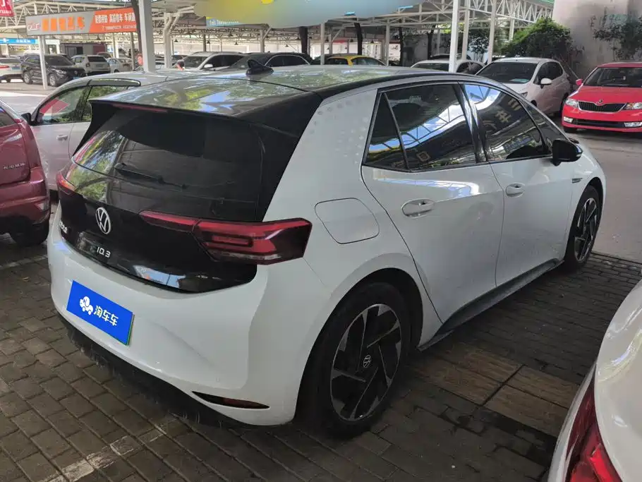 Volkswagen ID.3 — миниатюра 3