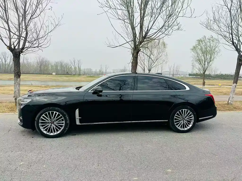 Hongqi H9 2022 2.0T