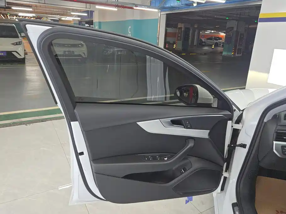 Audi A4L — миниатюра 7