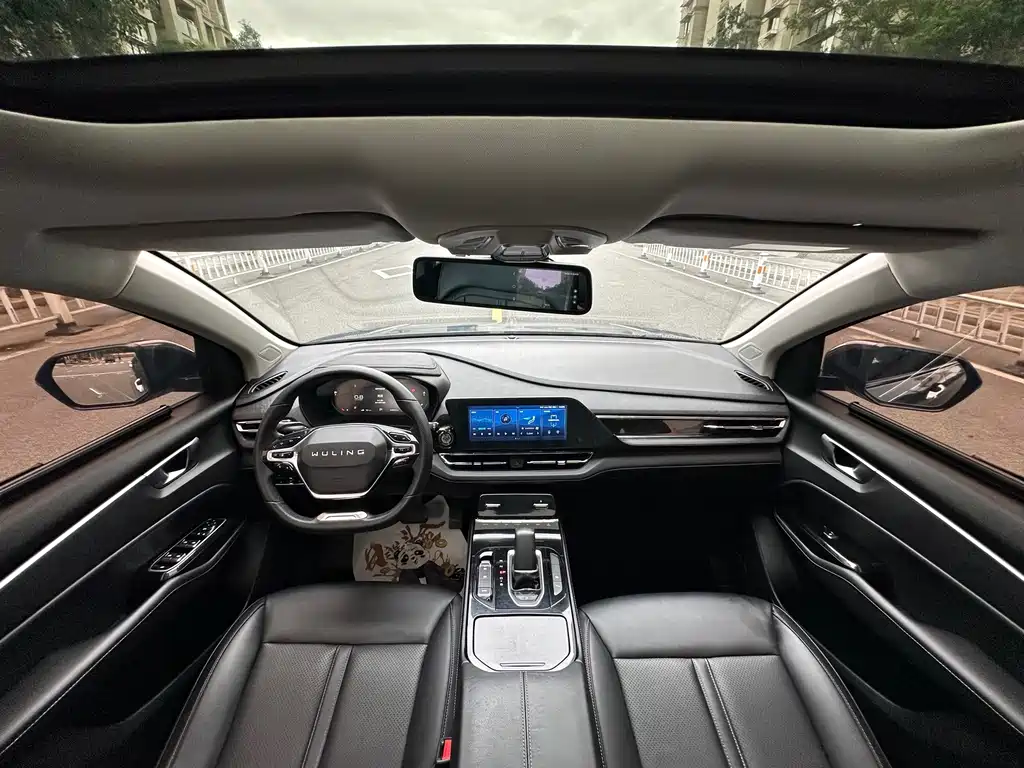 Wuling Victory — миниатюра 5