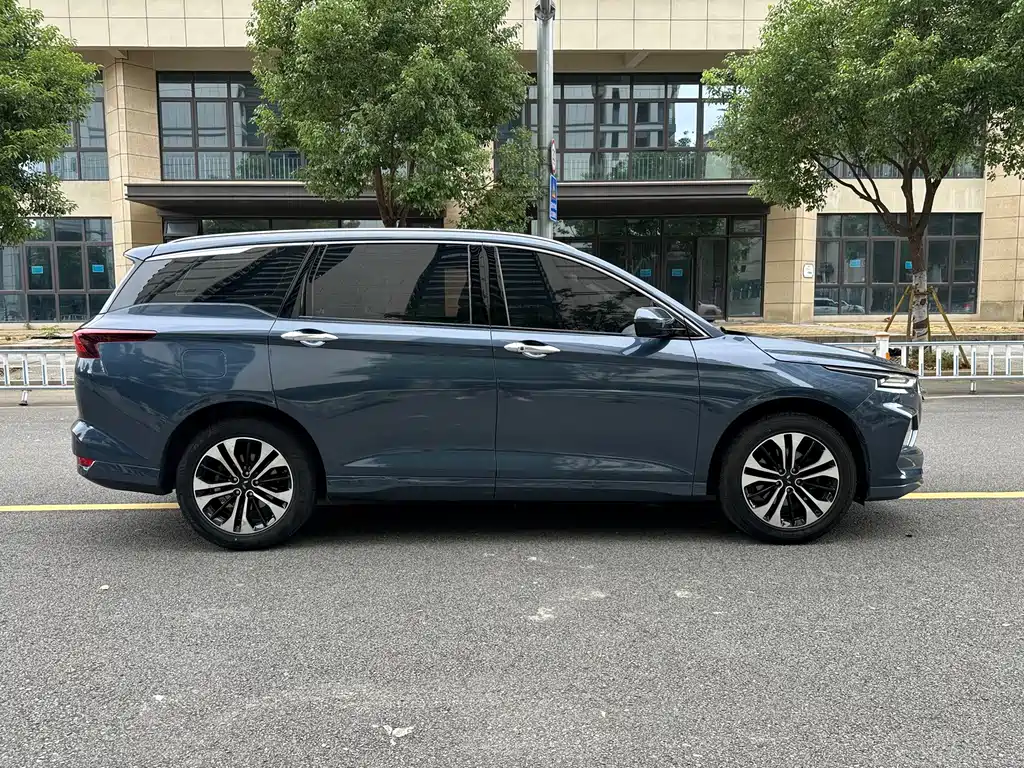 Wuling Victory — миниатюра 12