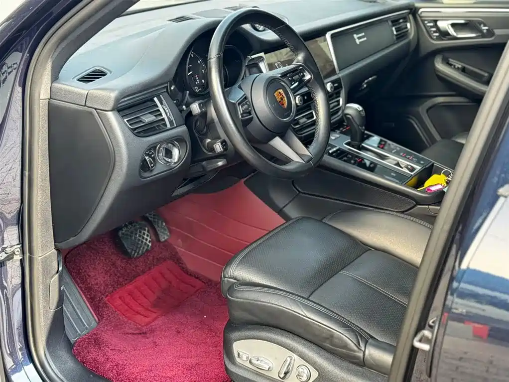 Porsche Macan — миниатюра 12