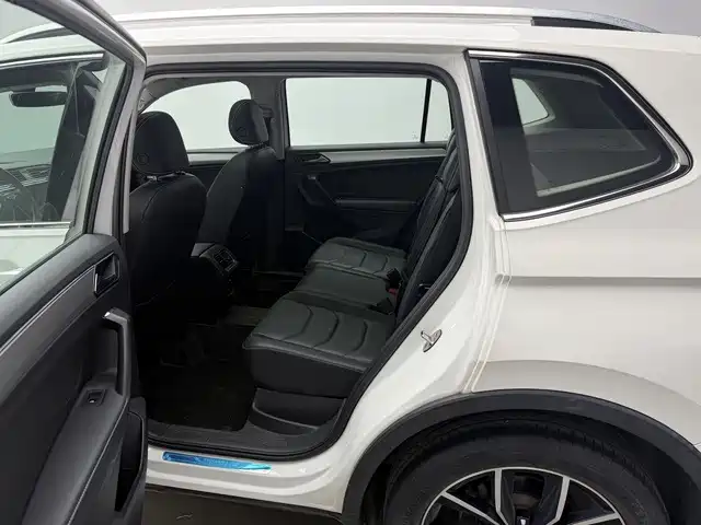 Volkswagen Tiguan L — миниатюра 10