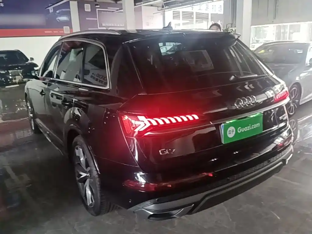 Audi Q7 — миниатюра 5