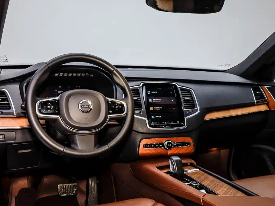 Volvo XC90 — миниатюра 19