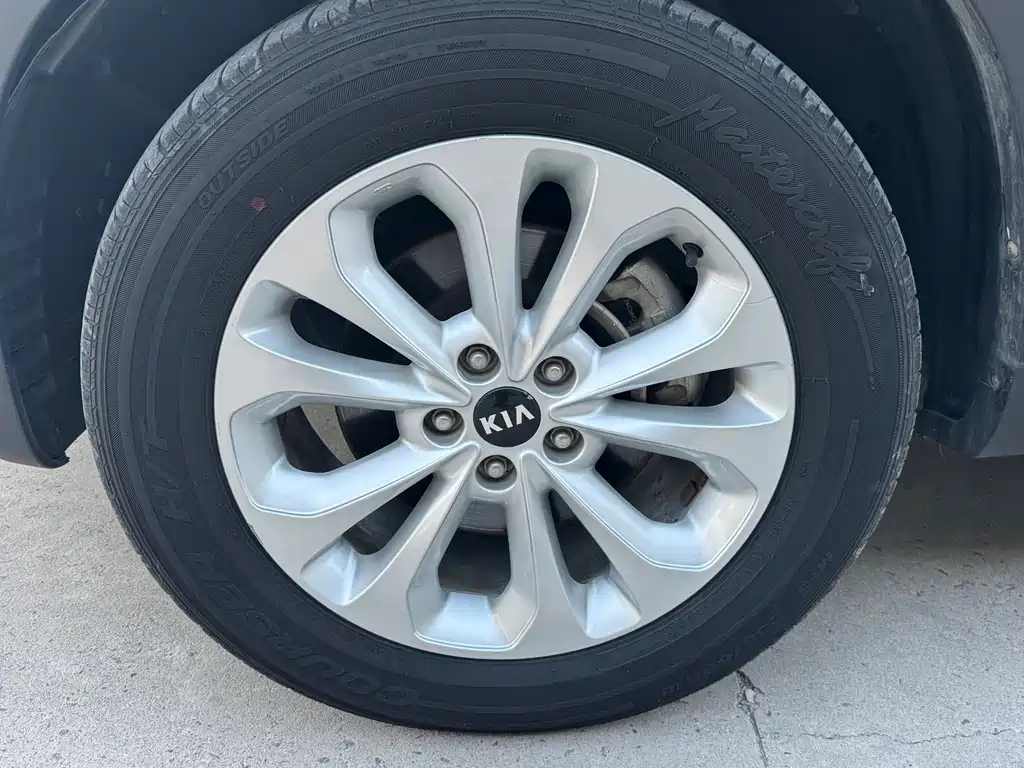 Kia Sorento — миниатюра 15