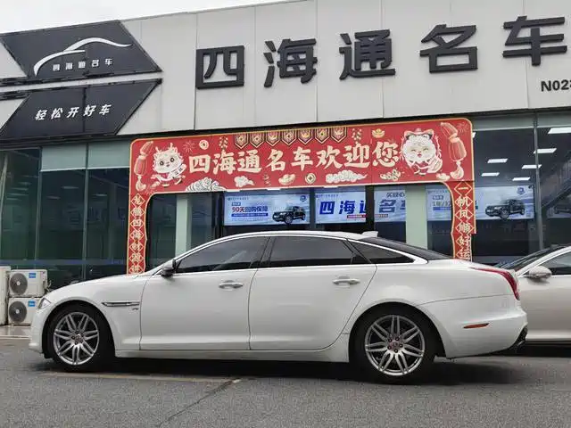 Jaguar XJ — миниатюра 4