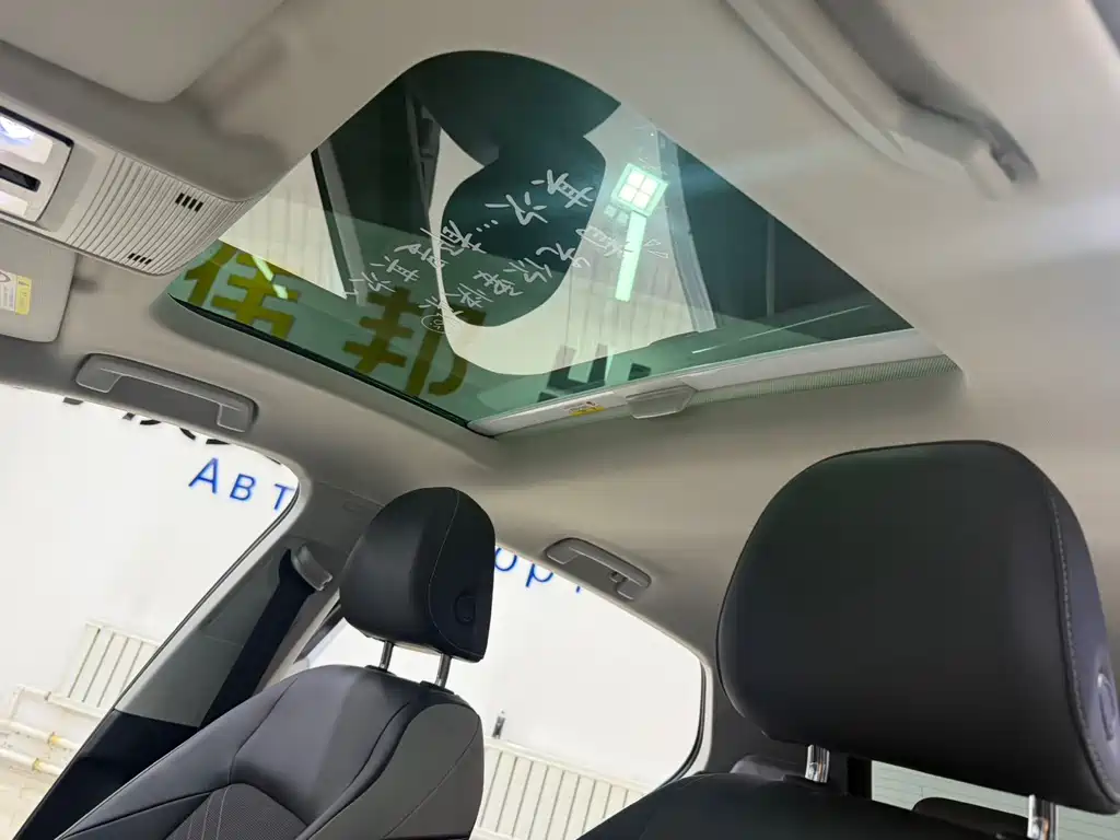 Volkswagen Golf — миниатюра 14