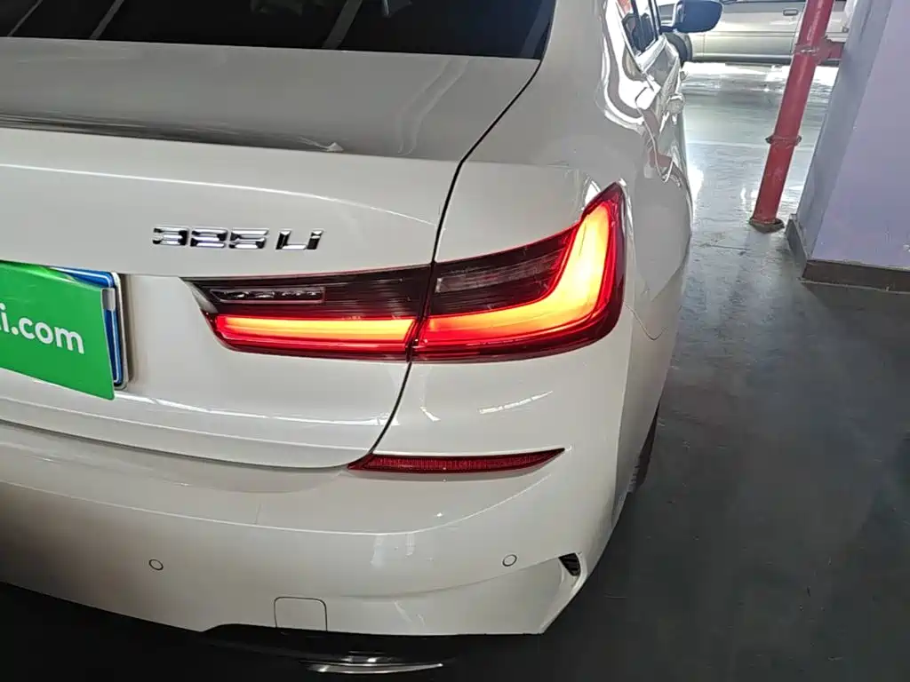 BMW 3 Series — миниатюра 8