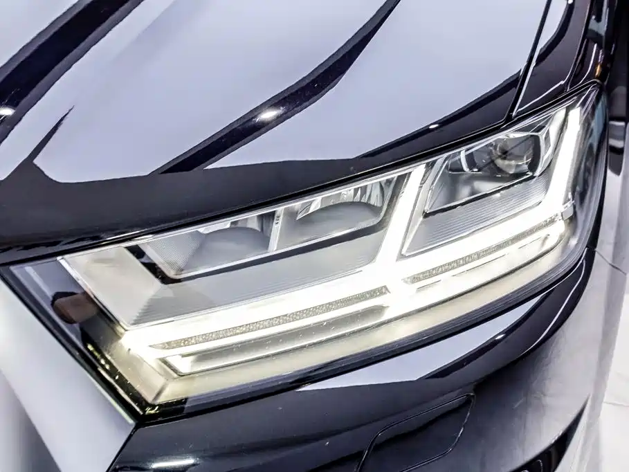 Audi Q5L — миниатюра 34