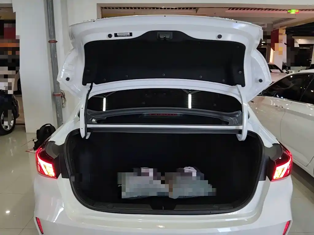 Changan Eado — миниатюра 19