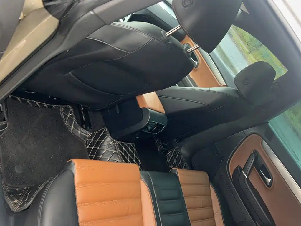 Volkswagen CC — миниатюра 8