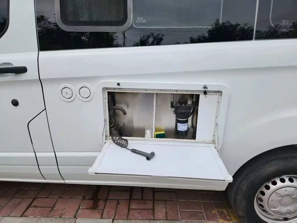 Ford Transit — миниатюра 20