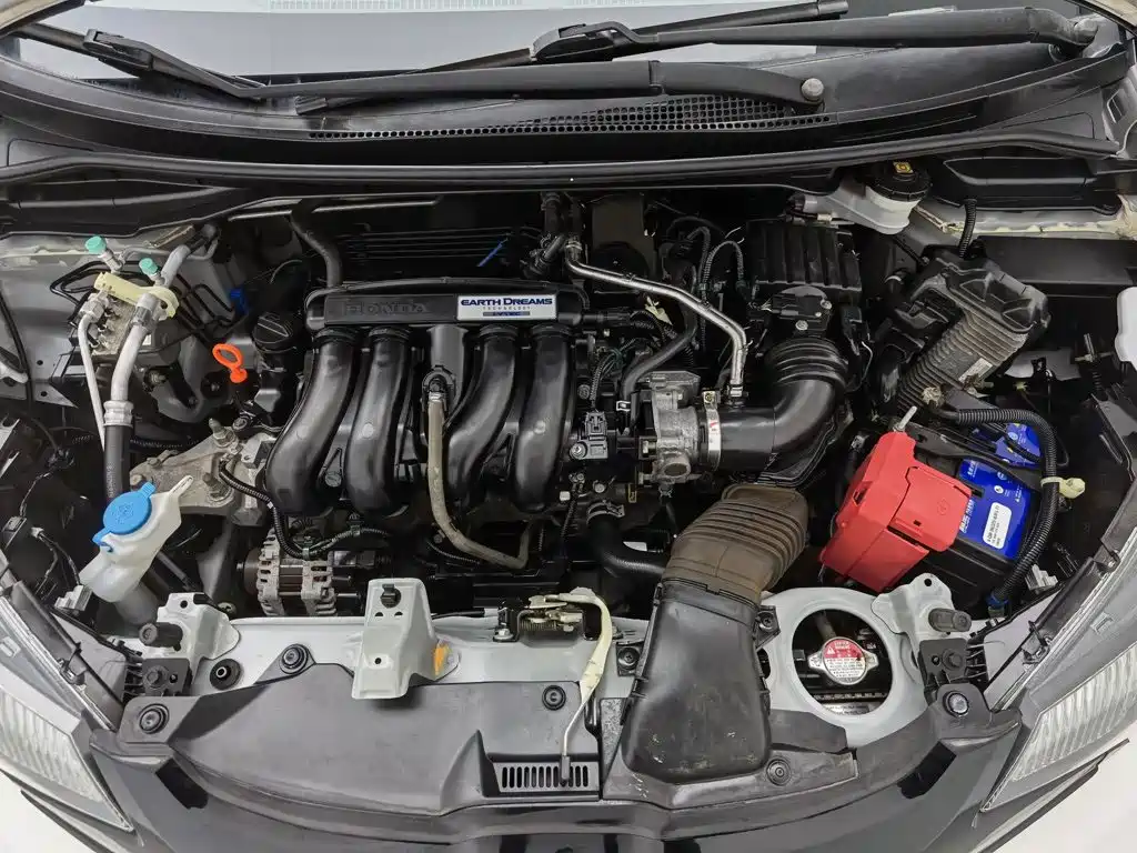 Honda Fit — миниатюра 6