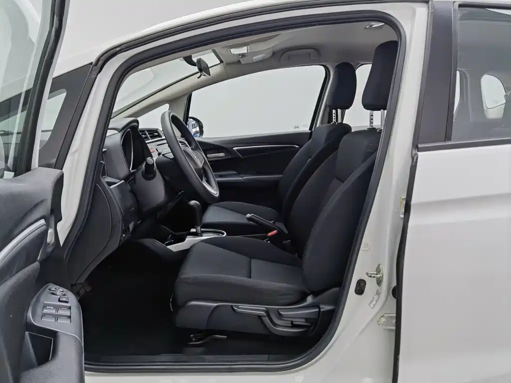 Honda Fit — миниатюра 10
