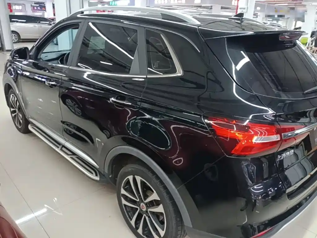 Roewe RX3 — миниатюра 5
