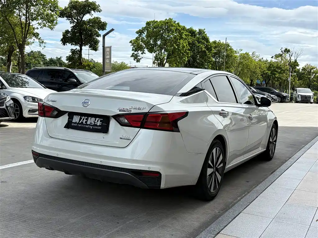 Nissan Teana — миниатюра 9