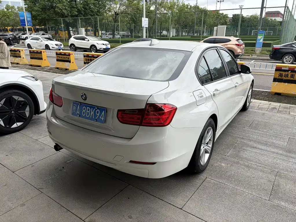 BMW 3 Series — миниатюра 5
