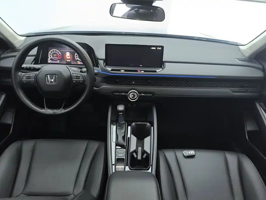 Honda Accord — миниатюра 12