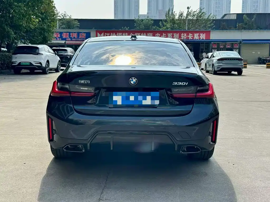 BMW 3 Series — миниатюра 9