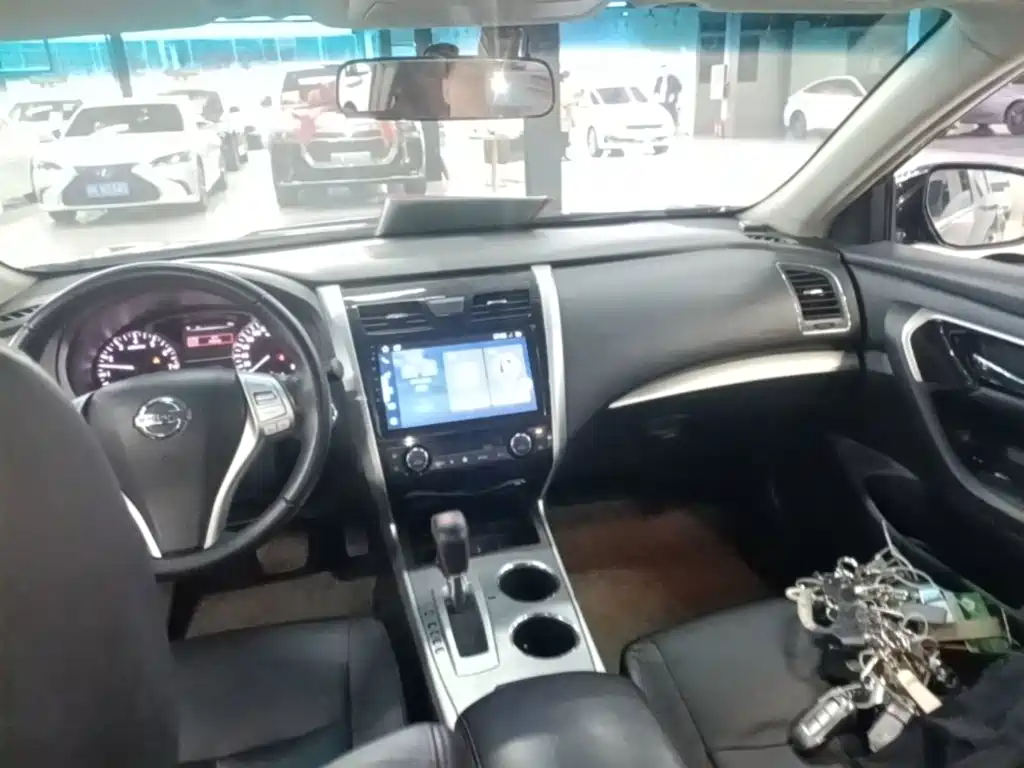 Nissan Teana — миниатюра 18