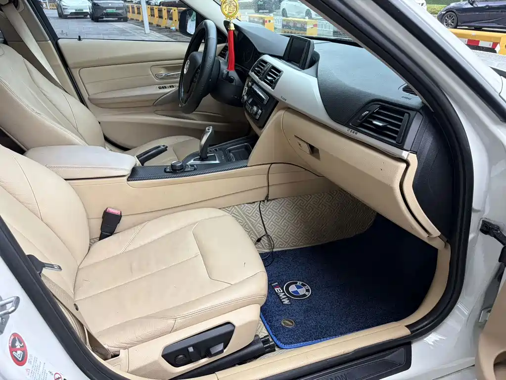 BMW 3 Series — миниатюра 10