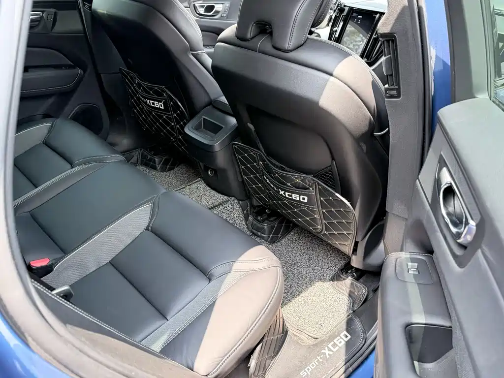 Volvo XC60 — миниатюра 5