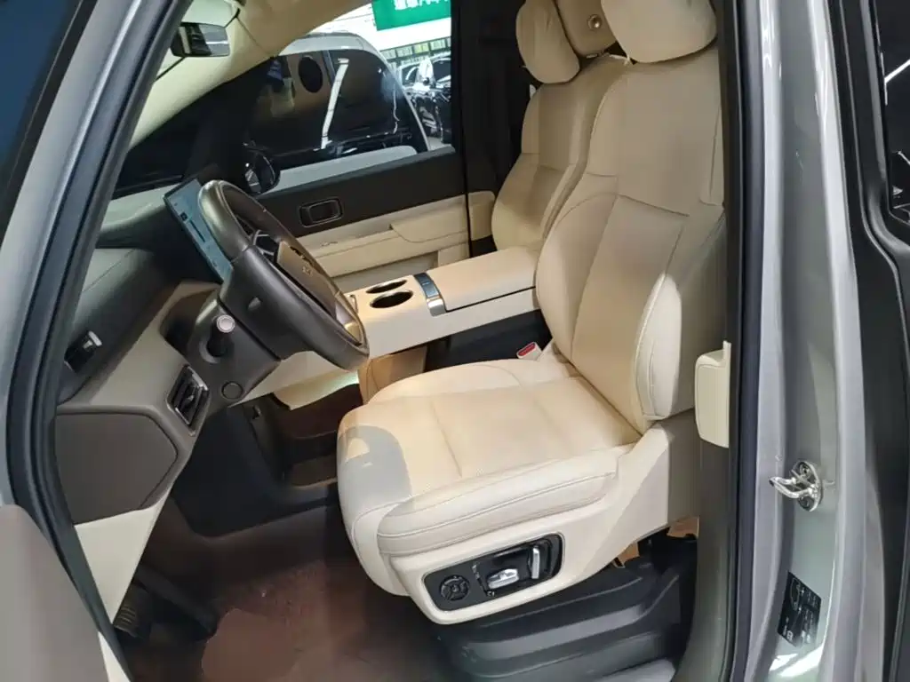 Li Auto Li MEGA — миниатюра 15