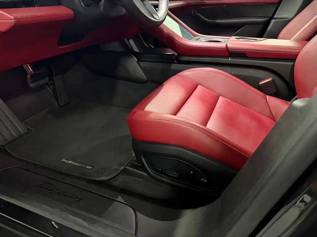 Porsche Taycan — миниатюра 8