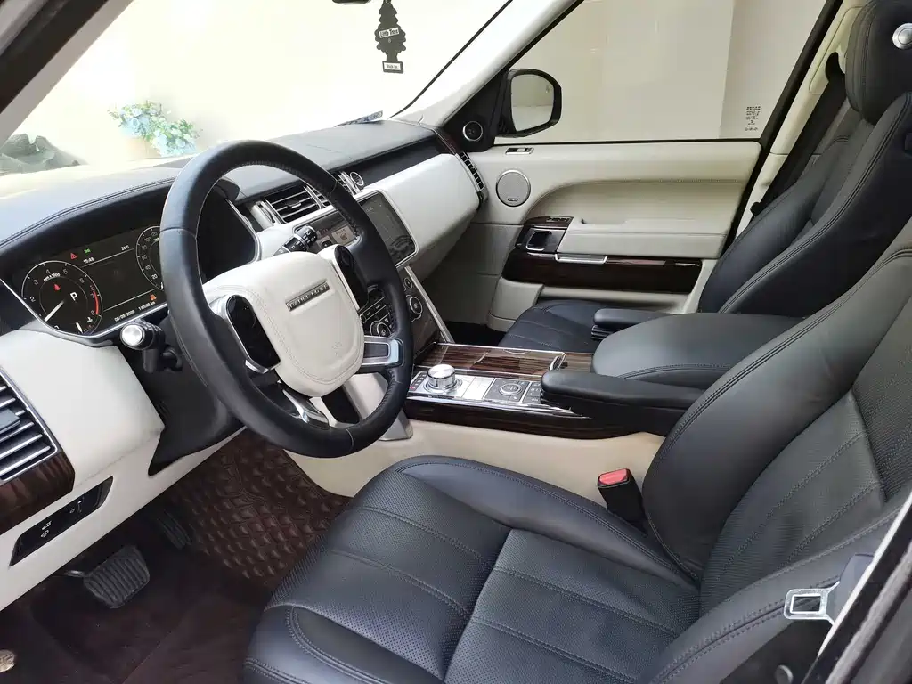 Land Rover Range Rover — миниатюра 4