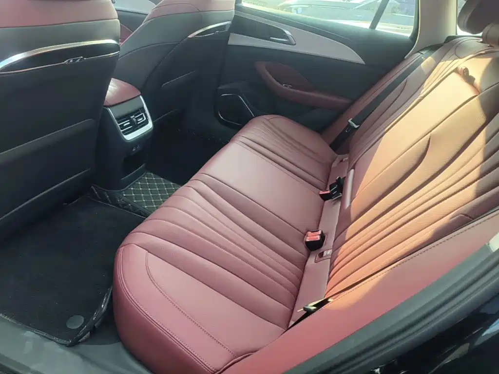 Hongqi Hongqi H5 PHEV — миниатюра 17