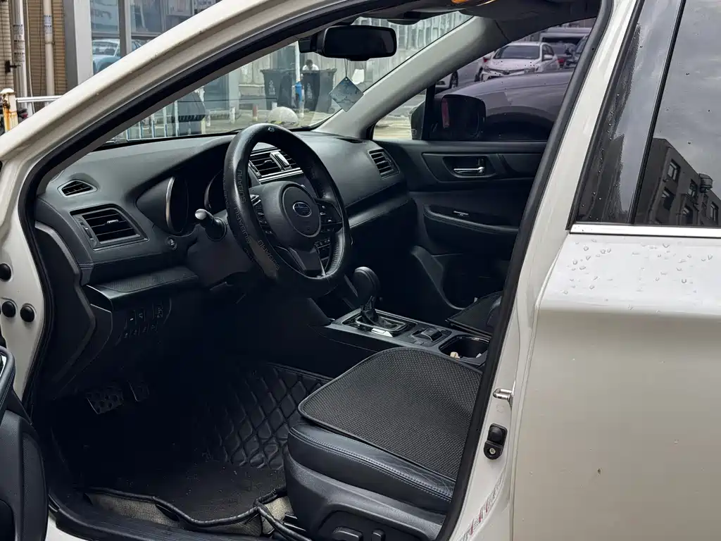 Subaru Legacy — миниатюра 10