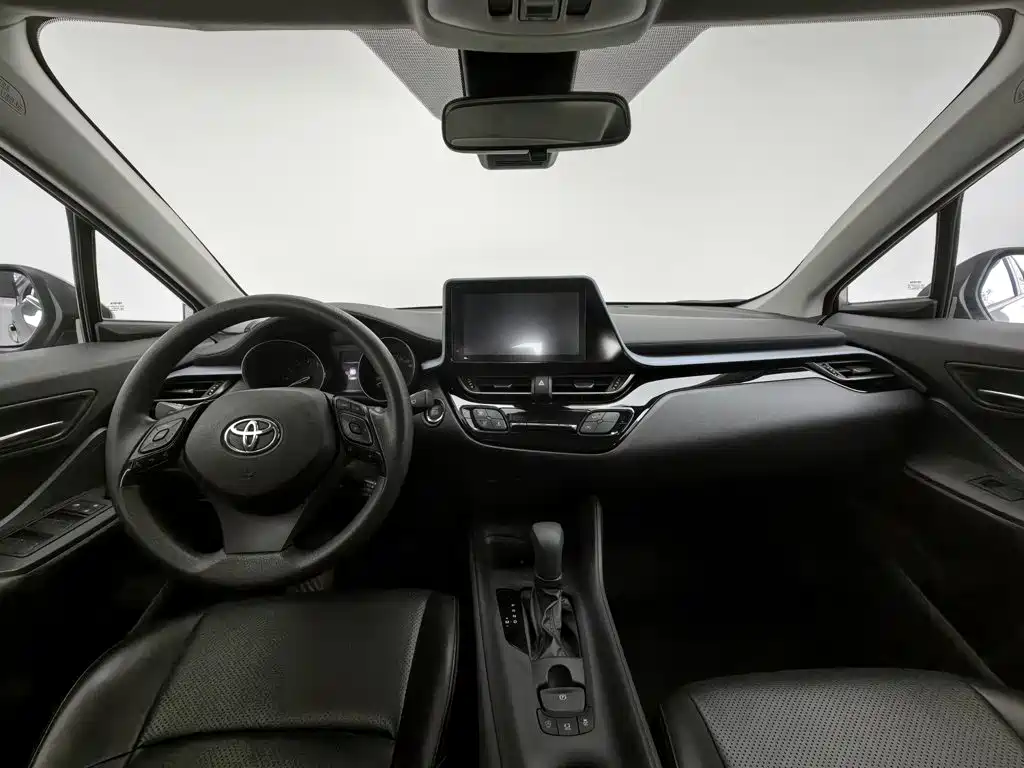 Toyota IZOA — миниатюра 5