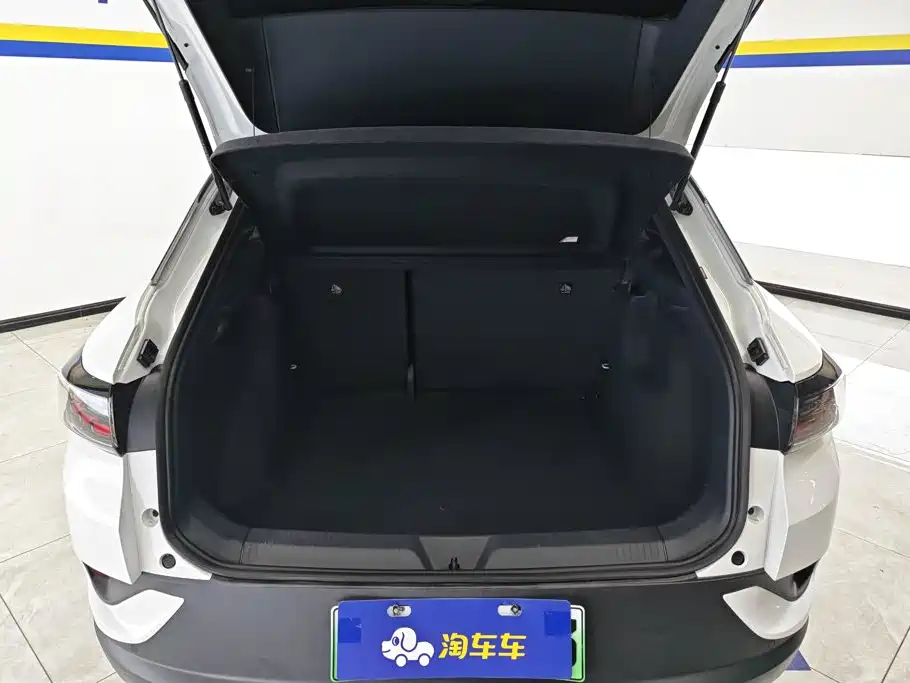 Volkswagen ID.4 Crozz — миниатюра 4