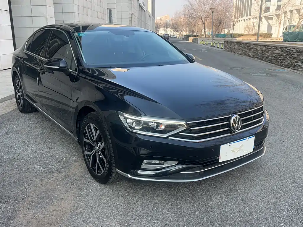 Volkswagen Magotan 2020 330TSI DSG Lead