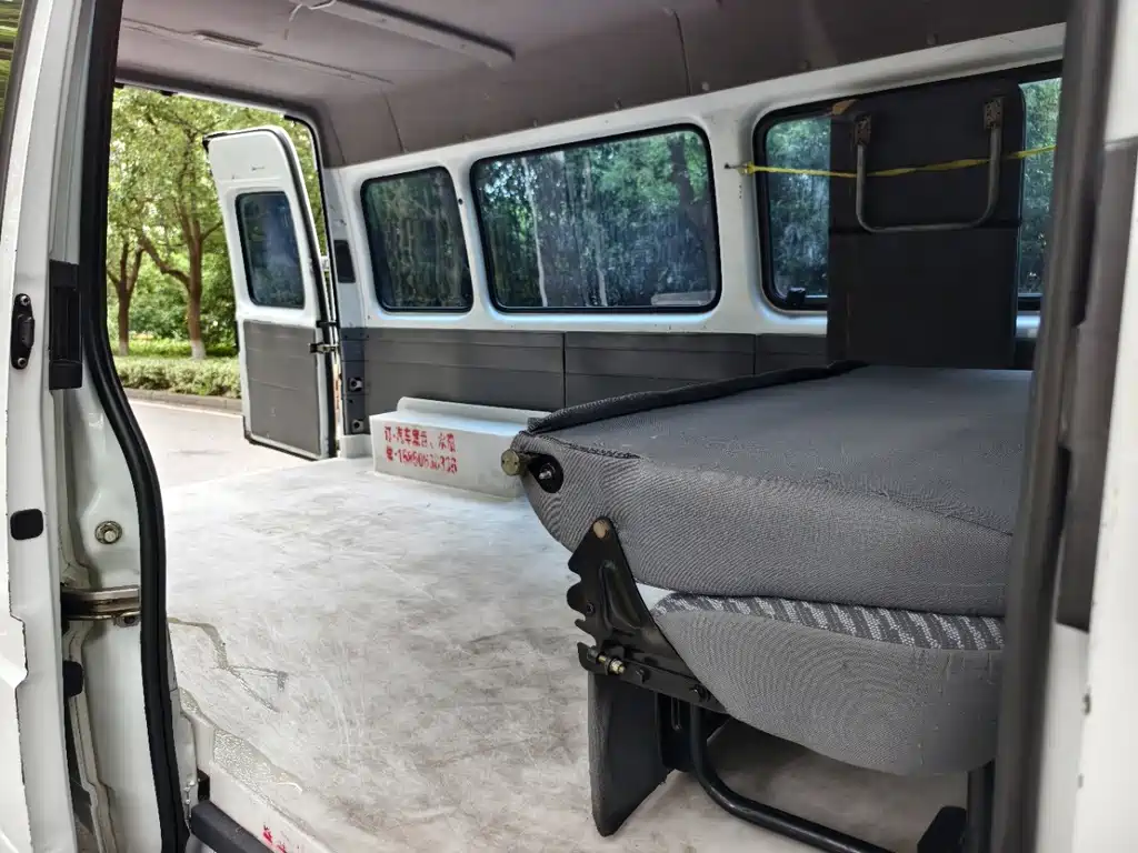 Ford Transit Classic — миниатюра 7