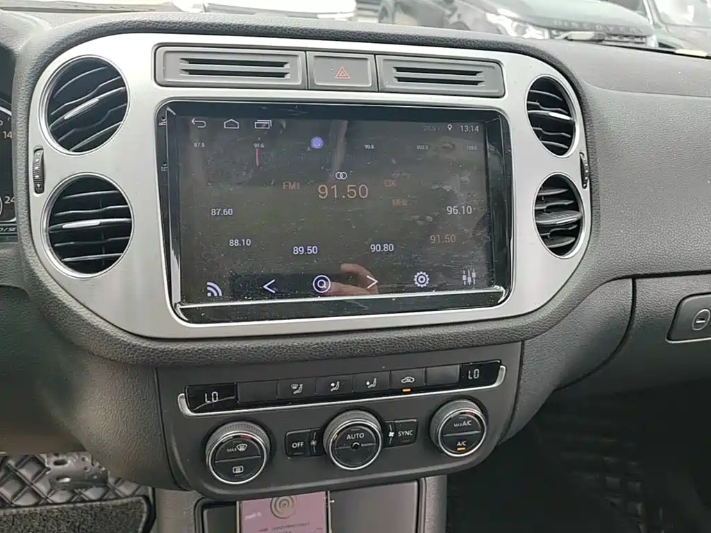 Volkswagen Tiguan — миниатюра 13