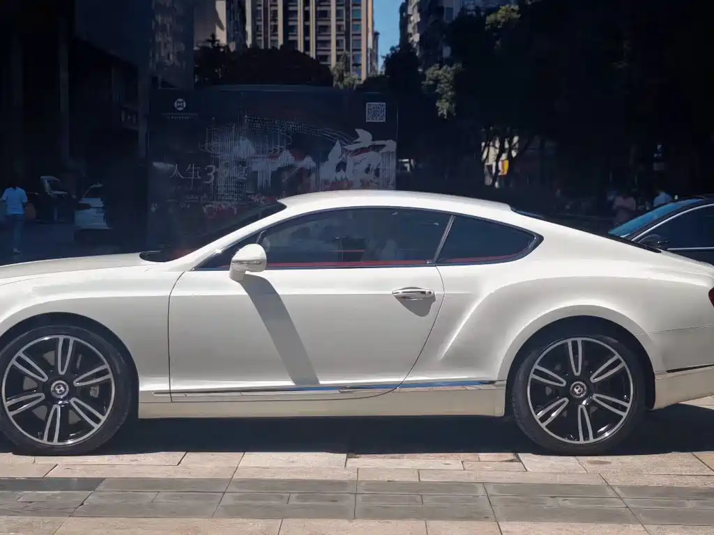 Bentley Continental — миниатюра 9