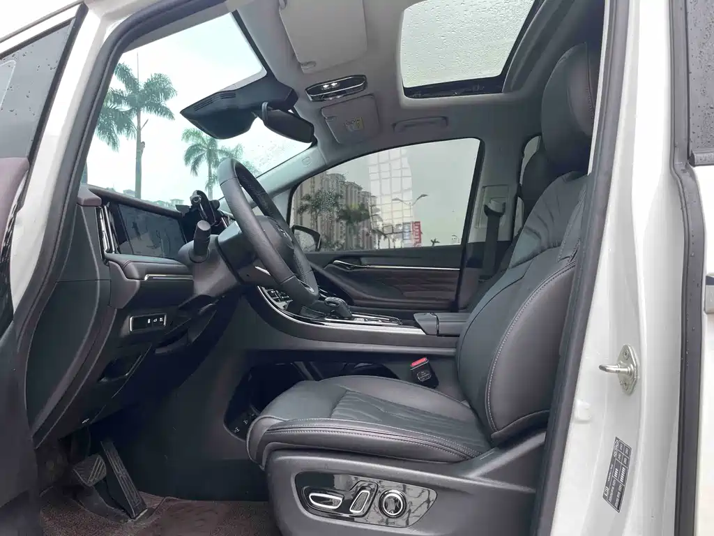 GAC Motor Trumpchi M8 — миниатюра 9