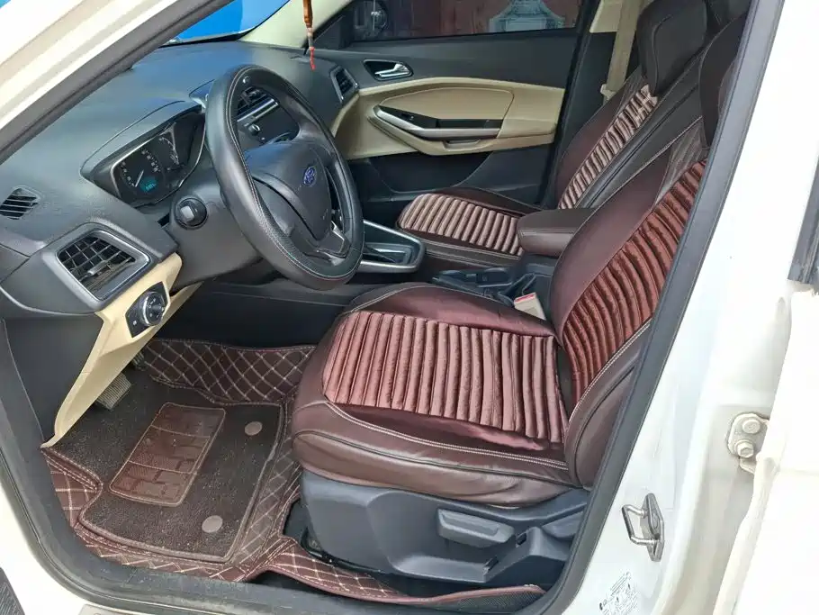 Ford Escort — миниатюра 9